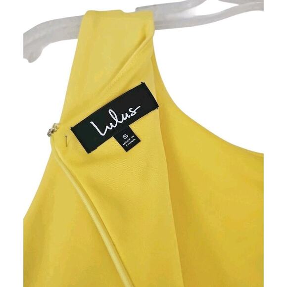 Lulu’s ~Woman Size S~ Yellow Pencil Stretch Sleeveless Dress w/Peplum. - Picture 11 of 13